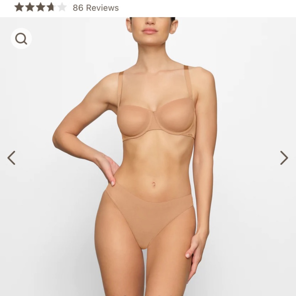 NWT Skims no show bra. Sz 38C
